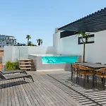 The Avant Luxury Apartments